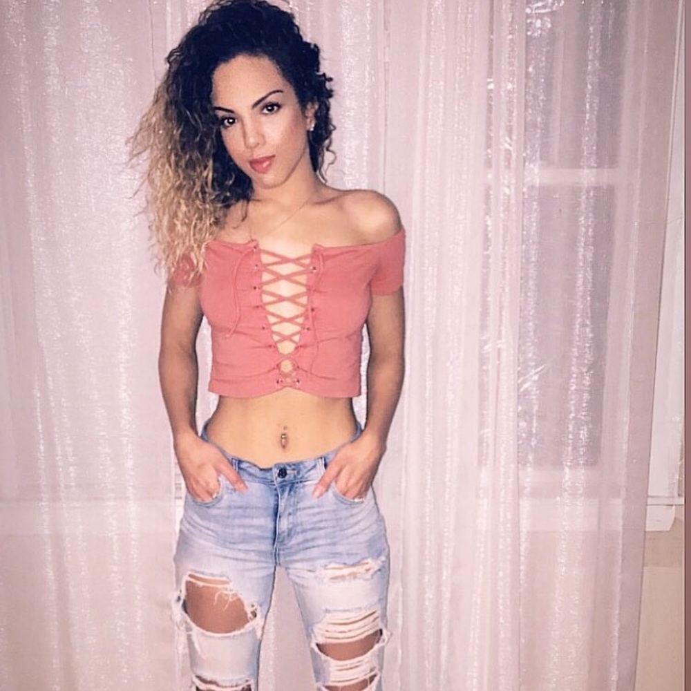 Crop Top - Picture 2 of 3